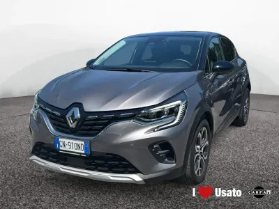 Usata Renault Captur Intens 101 CV (74 kW) 2023 Milano SUV