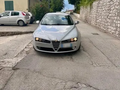 Usata Alfa Romeo 159 150 CV (110 kW) 2007 Grigio Berlina