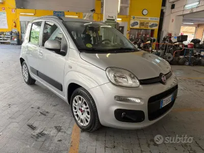 Usata Fiat Panda Lounge 85 CV (62 kW) 2015 Grigio Utilitaria