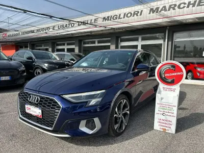 Usata Audi A3 150 CV (110 kW) 2022 Blu/azzurro Berlina