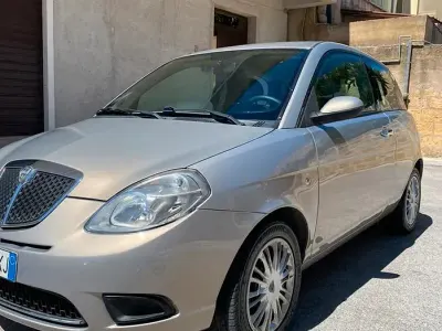 Usata Lancia Ypsilon 75 CV (55 kW) 2008 Utilitaria