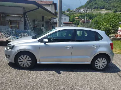 Usata VW Polo Comfortline 69 CV (50 kW) 2010 Argento Utilitaria