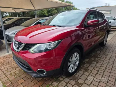 Usata Nissan Qashqai 360º 110 CV (80 kW) 2014 Rosso SUV