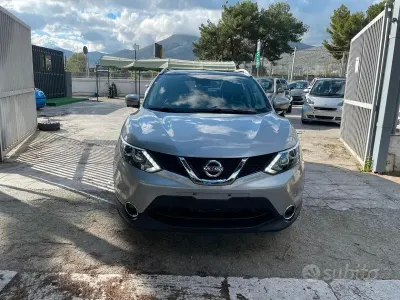 Gebraucht Nissan Qashqai Tekna 131 PS (96 kW) 2018 Grau SUV