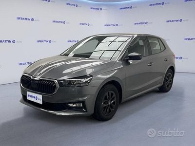 Usata Skoda Fabia 95 CV (69 kW) 2025 Gray Utilitaria