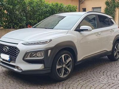 Usata Hyundai Kona XPrime 120 CV (88 kW) 2021 Bianco SUV