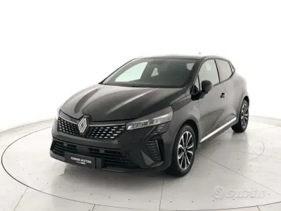Usata Renault Clio Techno 90 CV (66 kW) 2025 Nero Utilitaria