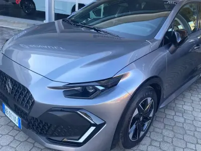Usata Renault Clio V Techno 109 CV (80 kW) 2025 Grigio Berlina