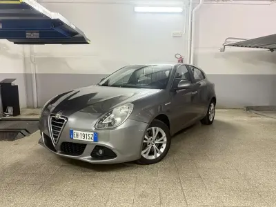 Usata Alfa Romeo Giulietta 170 CV (125 kW) 2011 Grigio Utilitaria