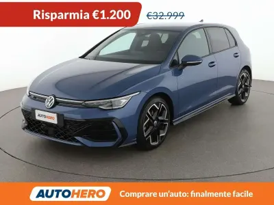 Usata VW Golf VIII R-line Plus 150 CV (110 kW) 2025 Blu/azzurro Berlina