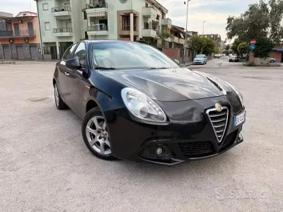 Usata Alfa Romeo Giulietta Progression 105 CV (77 kW) 2012 Nero Utilitaria