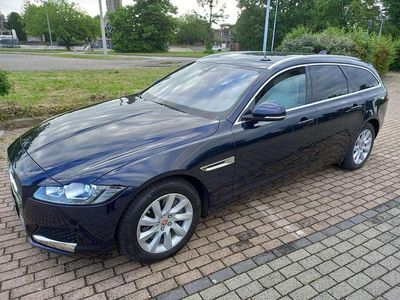 Usata Jaguar XF Sportbrake Prestige 179 CV (131 kW) 2020 Blu/azzurro Station wagon