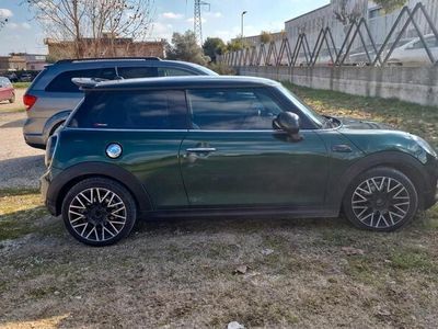 Usata Mini Cooper D Business 116 CV (85 kW) 2014 Verde Utilitaria