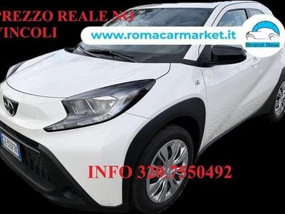 Bianco Nuova 2025 Toyota Aygo X Active SUV | 15.490 € (Buon prezzo)