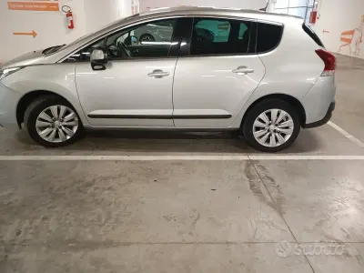 Usata Peugeot 3008 115 CV (84 kW) 2015 Grigio Station wagon