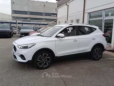 Usata MG ZS Luxury 111 CV (81 kW) 2024 Bianco SUV