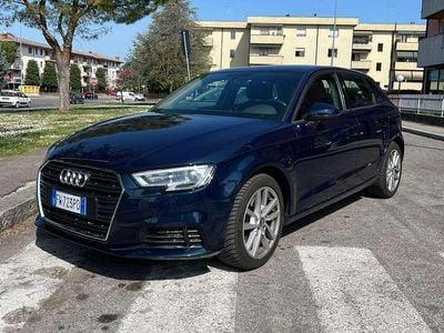 Usata Audi A3 Business 150 CV (110 kW) 2019 Blu/azzurro Berlina