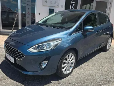 Usata Ford Fiesta Titanium 86 CV (63 kW) 2019 Grigio Utilitaria