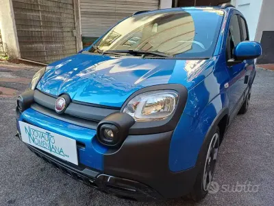 Nuova Fiat Panda Cross Cross 65 CV (47 kW) 2026 Bluazzurro Utilitaria