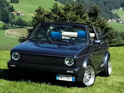 Usata VW Golf Cabriolet Sport 73 CV (53 kW) 1992 Blu Cabrio