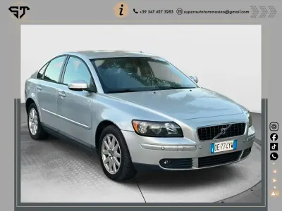 Begagnad Volvo S40 Summum 136 HK (100 kW) 2007 Silver Sedan