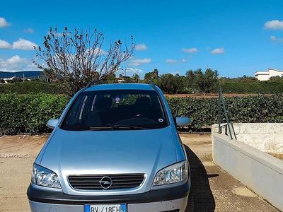 Usata Opel Zafira 82 CV (60 kW) 2001 Grigio Monovolume