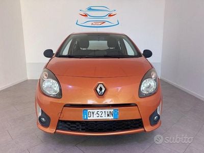Usata Renault Twingo Dynamique 75 CV (55 kW) 2009 Arancione Utilitaria