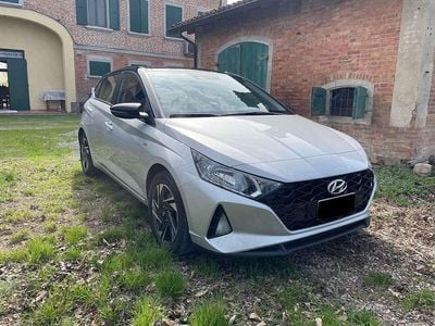 Usata Hyundai i20 101 CV (74 kW) 2021 Argento Utilitaria