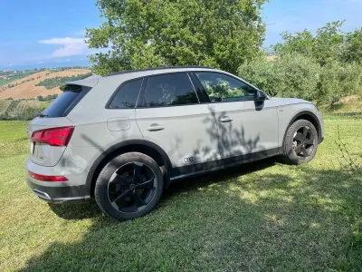 Usata Audi Q5 S-line plus 190 CV (139 kW) 2019 Grigio SUV