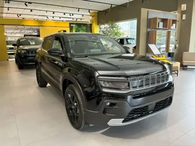 Nuova Jeep Avenger 114 kW (156 CV) 2026 Volcano SUV