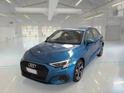 Usata Audi A3 Business 149 CV (109 kW) 2022 Berlina