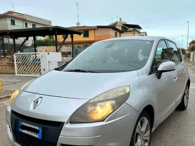 Occasion Renault Scénic 110 PK (80 kW) 2010 Grijs MPV