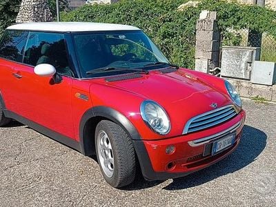 Usata Mini Cooper 116 CV (85 kW) 2004 Rosso Utilitaria