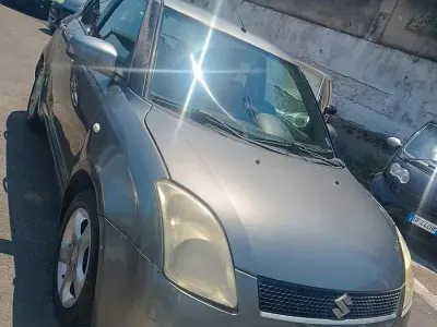 Usata Suzuki Swift GL 92 CV (67 kW) 2006 Grigio Utilitaria