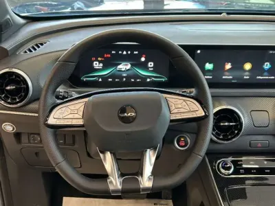 Usata EVO Evo 6 177 CV (130 kW) 2024 Nero SUV