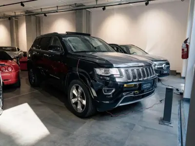 Usata Jeep Grand Cherokee Overland 250 CV (183 kW) 2015 Grigio SUV