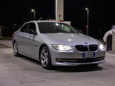 usata BMW 320 i Coupé