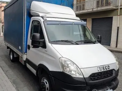Usata Iveco Daily 106 CV (77 kW) 2014 Bianco