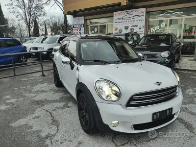 Usata Mini Countryman 111 CV (81 kW) 2016 Bianco SUV