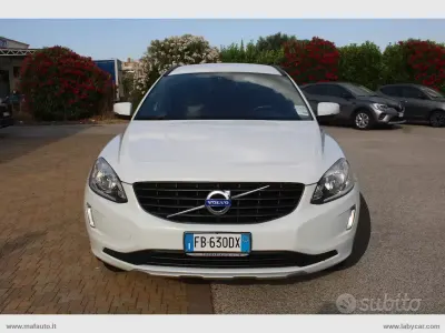 Usata Volvo XC60 Summum 190 CV (139 kW) 2015 Bianco SUV