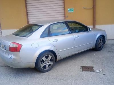 Usata Audi A4 130 CV (95 kW) 2001 Grigio Berlina