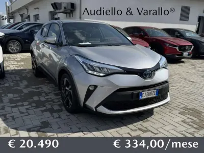 Usata Toyota C-HR Trend 122 CV (89 kW) 2022 Argento SUV