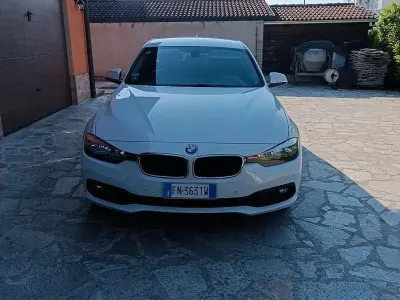 Usata BMW 316 Advantage 116 CV (85 kW) 2018 Bianco Station wagon