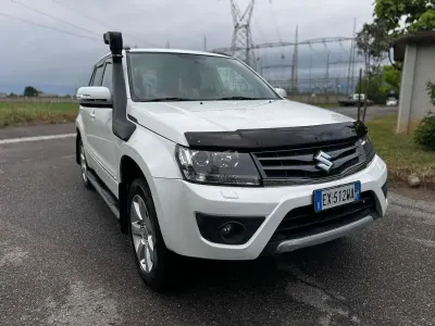 Usata Suzuki Grand Vitara 169 CV (124 kW) 2015 Bianco SUV