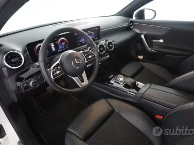 Usata Mercedes A180 116 CV (85 kW) 2019 Bianco Berlina