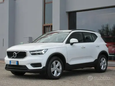 Usata Volvo XC40 Business Edition 150 CV (110 kW) 2019 Ice white SUV