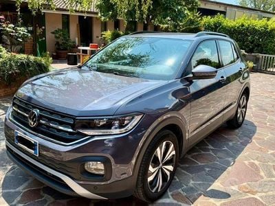 Usata VW T-Cross Style 110 CV (80 kW) 2022 Grigio SUV