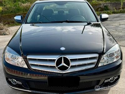 Usata Mercedes C220 Avantgarde 170 CV (125 kW) 2009 Nero Berlina
