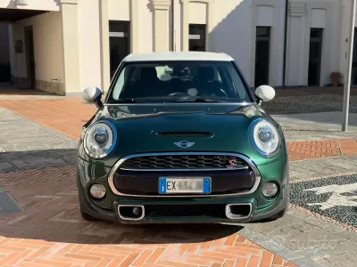 Usata Mini John Cooper Works 170 CV (125 kW) 2014 Verde Utilitaria
