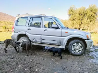Usata Mahindra Goa 116 CV (85 kW) 2009 Grigio SUV